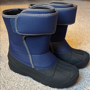 Cat & Jack Blue easy on/off Winter Boots kids 6